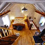 Sweet Traditional Dalmatian House With Pool Vrsine