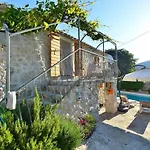 Villa Sweet Traditional Dalmatian House With Pool *