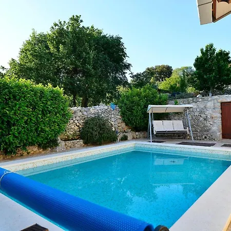 Vila Sweet Traditional Dalmatian House With Pool