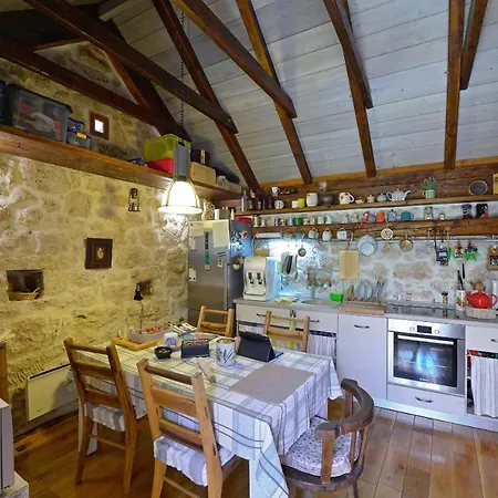Vila Sweet Traditional Dalmatian House With Pool *