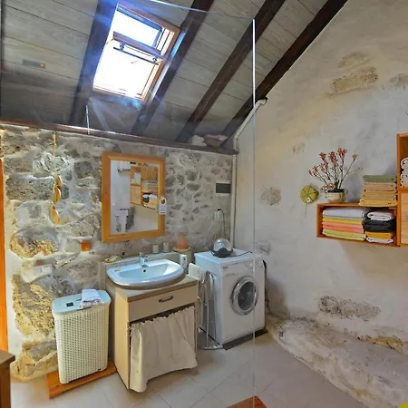 Vila Sweet Traditional Dalmatian House With Pool